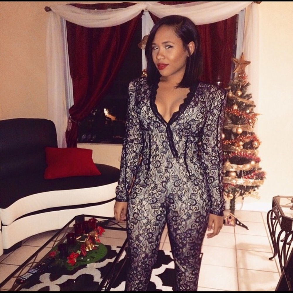 Lace jumpsuit - Picture 2 of 2